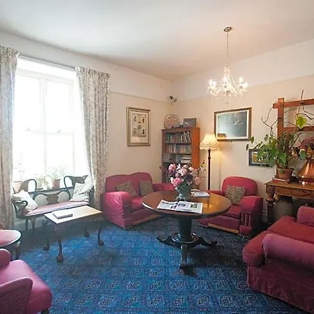 O Donovans Hotel 2*
